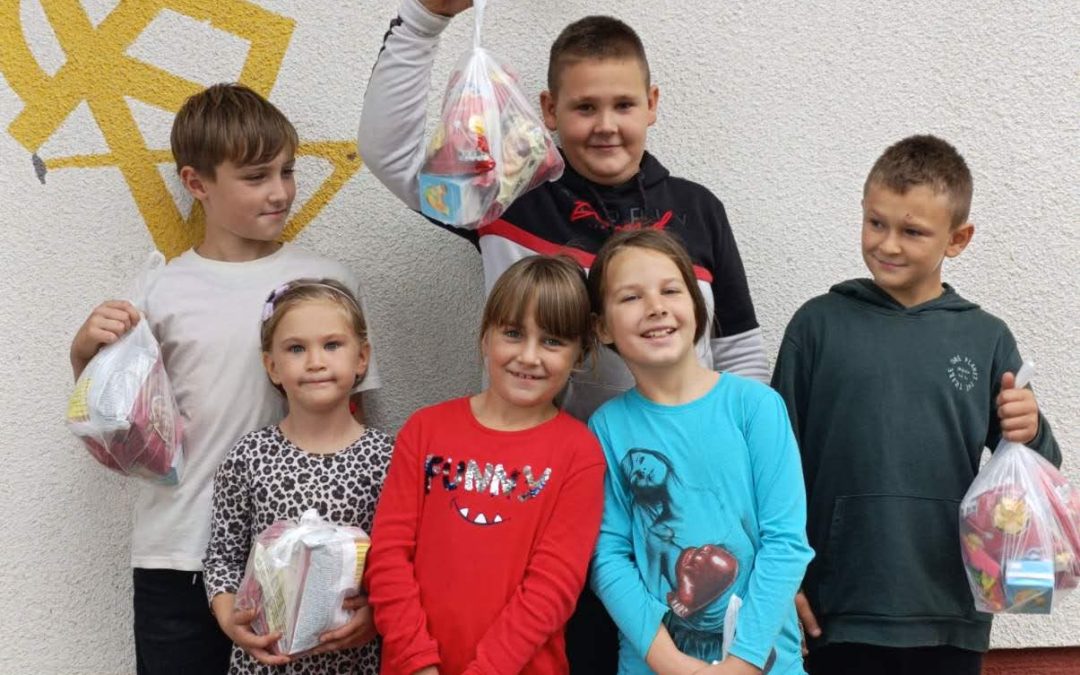„ИГРАЈМО СЕ, УЧИМО И РАСТИМО“